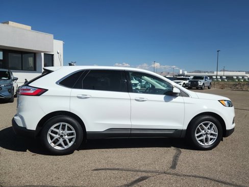 Certified 2024 Ford Edge SEL image 2