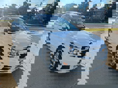 Used 2014 Chevrolet Cruze LT image 4
