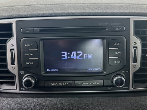 Used 2019 Kia Sportage LX image 19