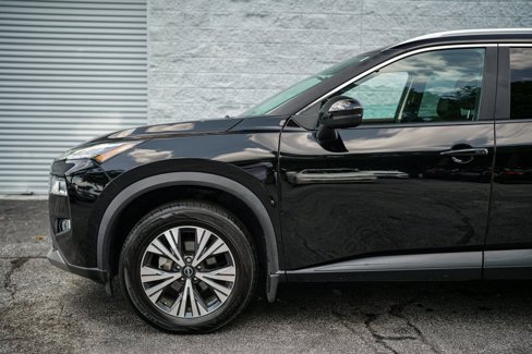 Used 2023 Nissan Rogue SV image 10