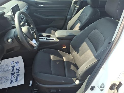 Used 2025 Nissan Altima 2.5 SV image 12