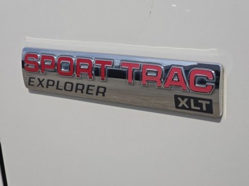 Used 2010 Ford Explorer Sport Trac XLT image 8