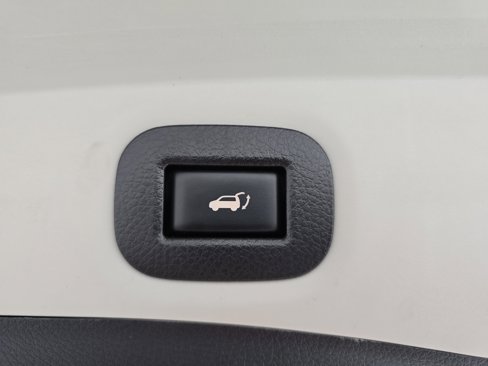 Certified 2019 Nissan Rogue SV image 13