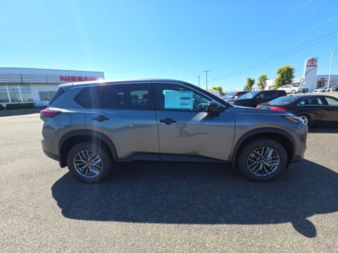 New 2025 Nissan Rogue S image 3