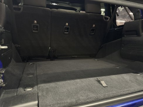 Used 2018 Jeep Wrangler Unlimited Sport S image 13