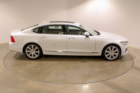 Used 2020 Volvo S90 T6 Inscription w/ Protection Package Premier image 7