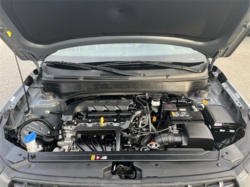 Used 2022 Hyundai Venue Limited image 25