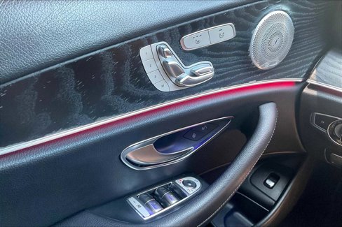 Used 2020 Mercedes-Benz E 350 Sedan image 32