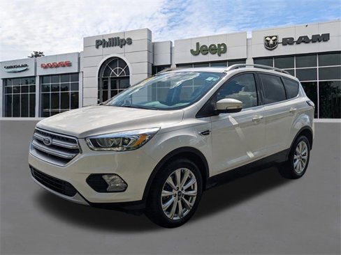 Used 2017 Ford Escape Titanium image 7