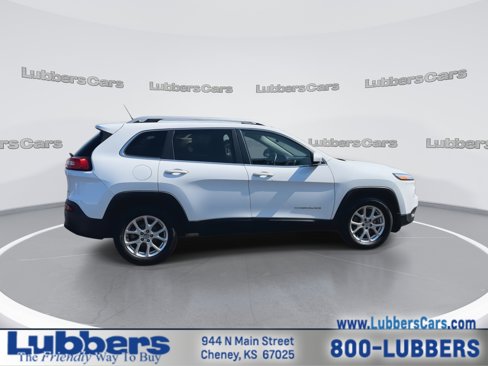 Used 2018 Jeep Cherokee Latitude w/ Mobile Office Group image 9