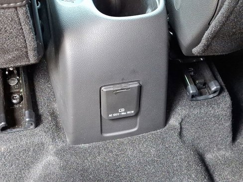 Certified 2022 Chevrolet Trax LT w/ LT Convenience Package image 11