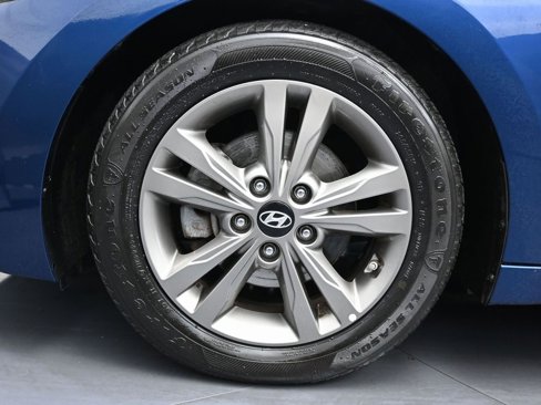 Used 2018 Hyundai Elantra SEL image 9