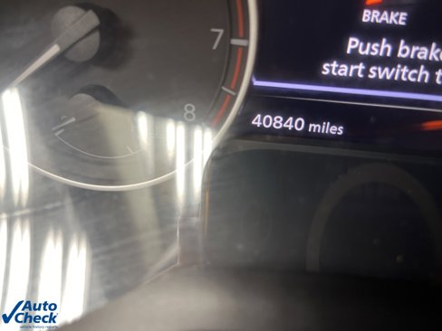 Used 2024 Nissan Rogue SV image 10