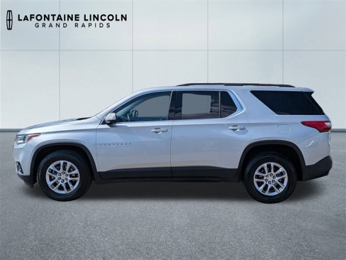 Used 2020 Chevrolet Traverse LT w/ Driver Confidence II Package image 2