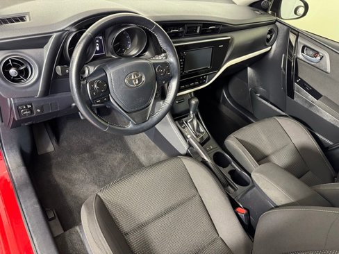 Used 2017 Toyota Corolla iM image 28