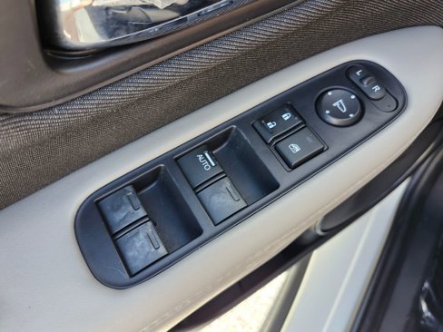 Certified 2021 Honda HR-V LX image 30
