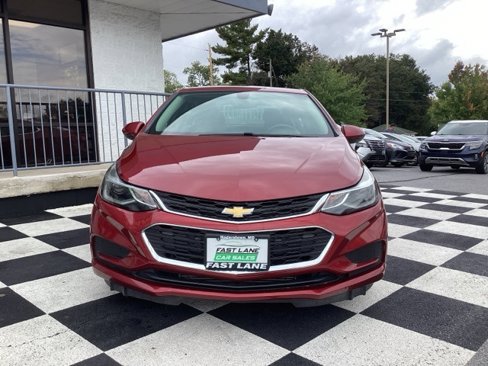Used 2017 Chevrolet Cruze LT w/ Convenience Package image 2