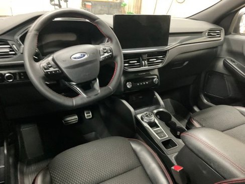 Used 2023 Ford Escape ST-Line w/ Tech Pack #1 image 9