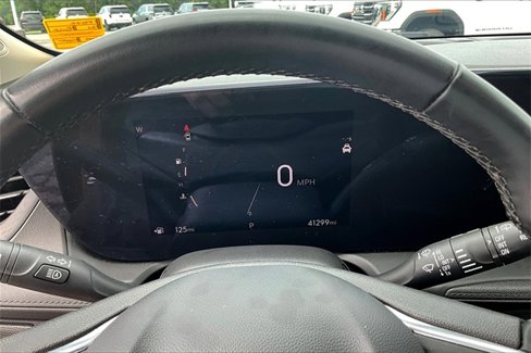 Used 2024 Buick Encore GX Sport Touring image 13