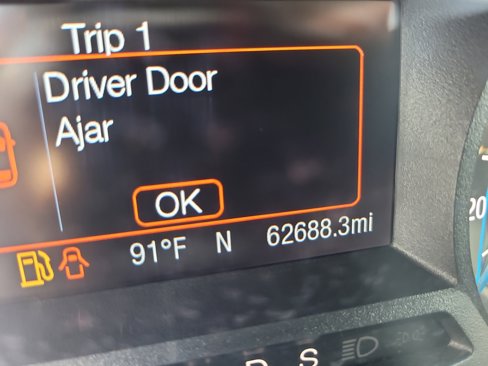 Used 2018 Ford Fusion SE image 29