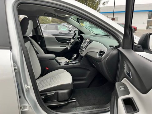 Used 2022 Chevrolet Equinox LS w/ LS Convenience Package image 19