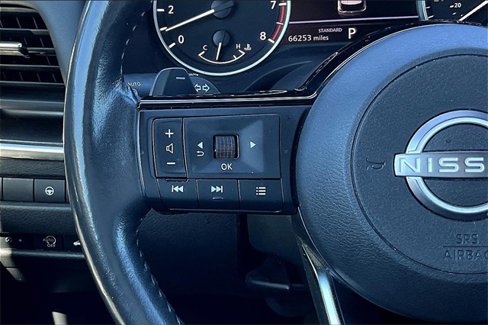Used 2023 Nissan Rogue SV image 18