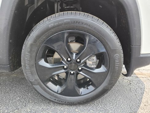 Used 2021 Jeep Compass Latitude image 41