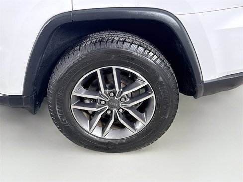 Used 2021 Jeep Grand Cherokee Limited image 32
