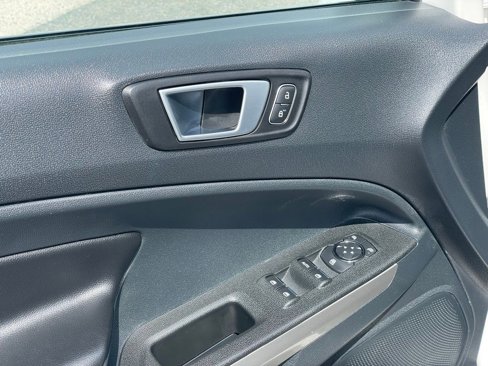 Used 2018 Ford EcoSport Titanium image 9