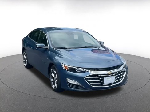 Used 2024 Chevrolet Malibu LT image 3