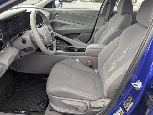 Used 2023 Hyundai Elantra SEL w/ Convenience Package image 15