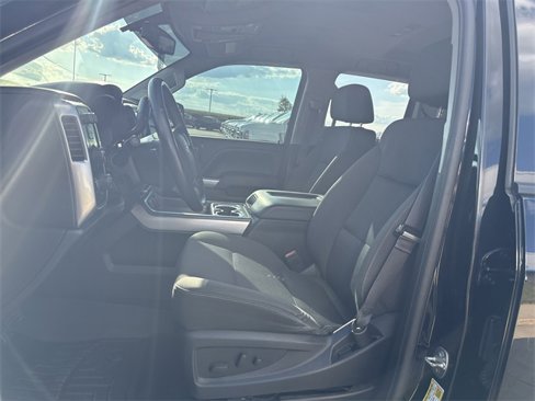 Used 2017 Chevrolet Silverado 1500 LT w/ Midnight Edition image 18