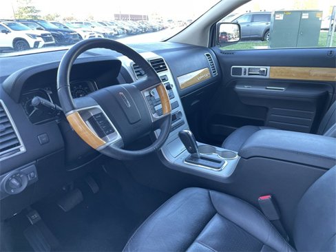 Used 2010 Lincoln MKX 2WD image 11