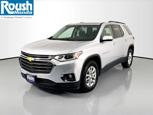 Used 2020 Chevrolet Traverse LT image 1