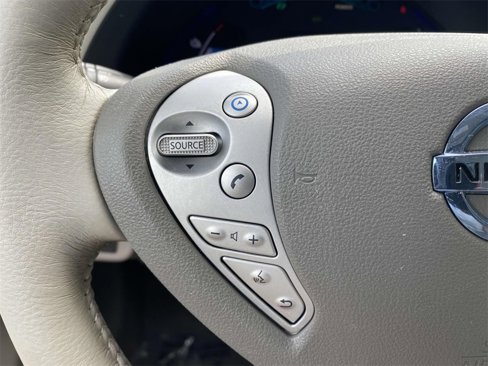 Used 2013 Nissan Leaf SV w/ LED & Quick Charge Pkg image 18