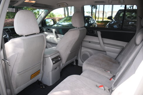Used 2011 Toyota Highlander SE image 14