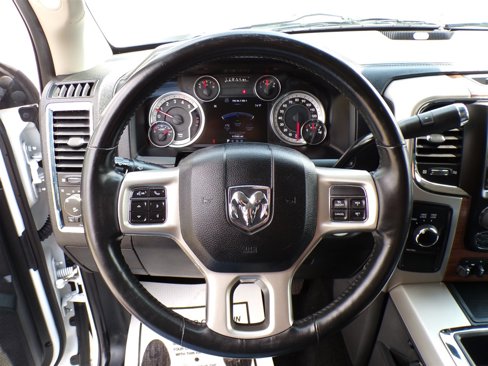 Used 2014 RAM 3500 Laramie image 34