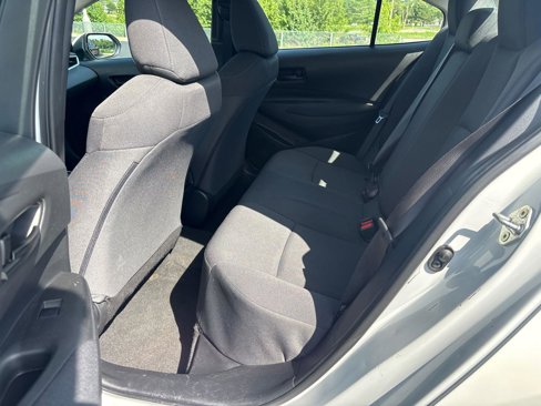 Used 2022 Toyota Corolla LE image 13