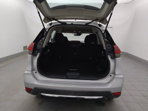 Used 2020 Nissan Rogue S image 29