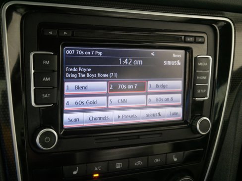 Used 2015 Volkswagen Passat 1.8T SE image 22