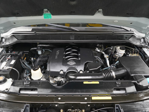 Used 2004 Nissan Titan SE image 29