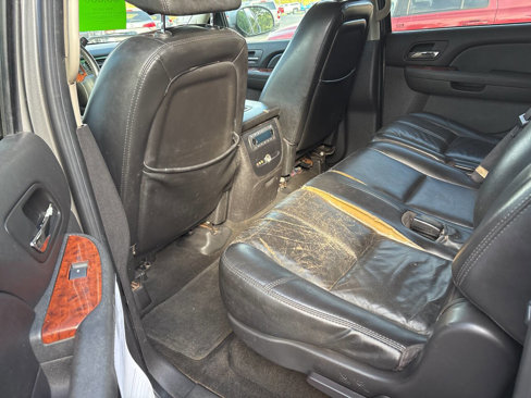 Used 2007 Chevrolet Suburban LTZ w/ LTZ Preferred Equipment Group image 7