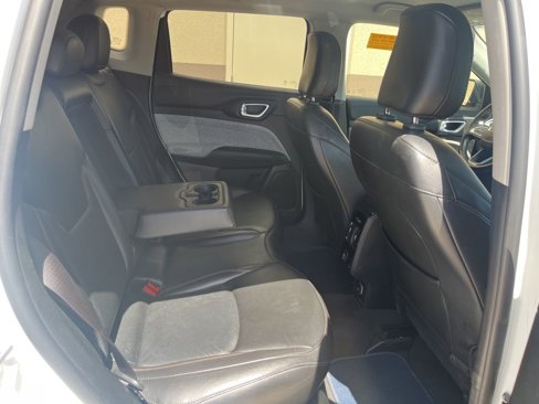 Used 2022 Jeep Compass Latitude image 18