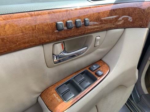 Used 2004 Lexus LS 430 image 15