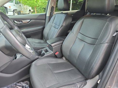 Used 2017 Nissan Rogue SL w/ SL Premium Package image 15