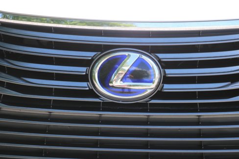Used 2016 Lexus ES 300h image 12