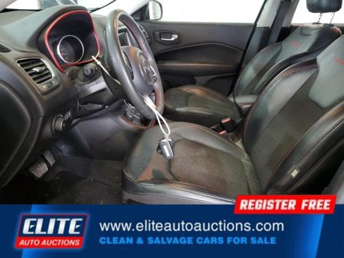 Used 2021 Jeep Compass Trailhawk image 14