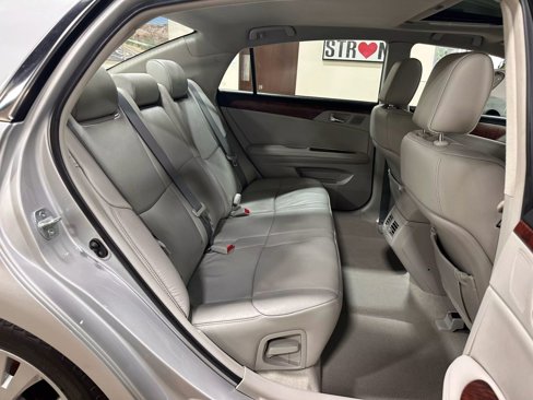 Used 2012 Toyota Avalon Limited image 40