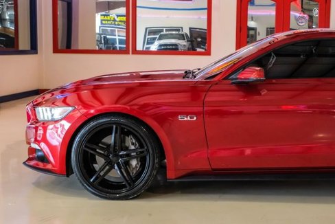 Used 2016 Ford Mustang GT Premium image 13