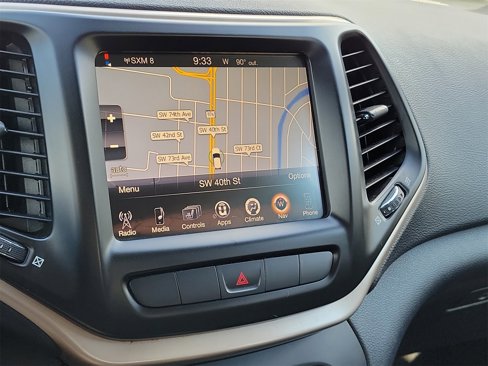 Used 2014 Jeep Cherokee Latitude w/ Cold Weather Group image 21